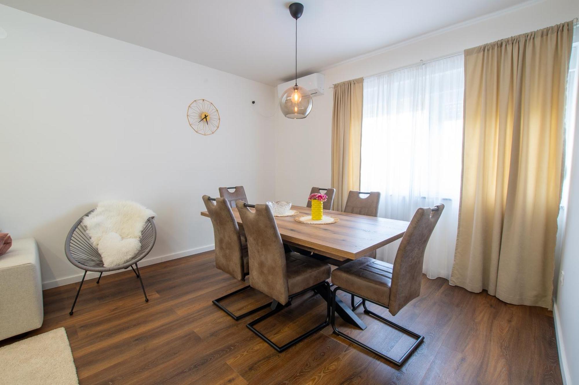 Apartman Valentina - Self Check In And Check Out Otočac Exteriér fotografie